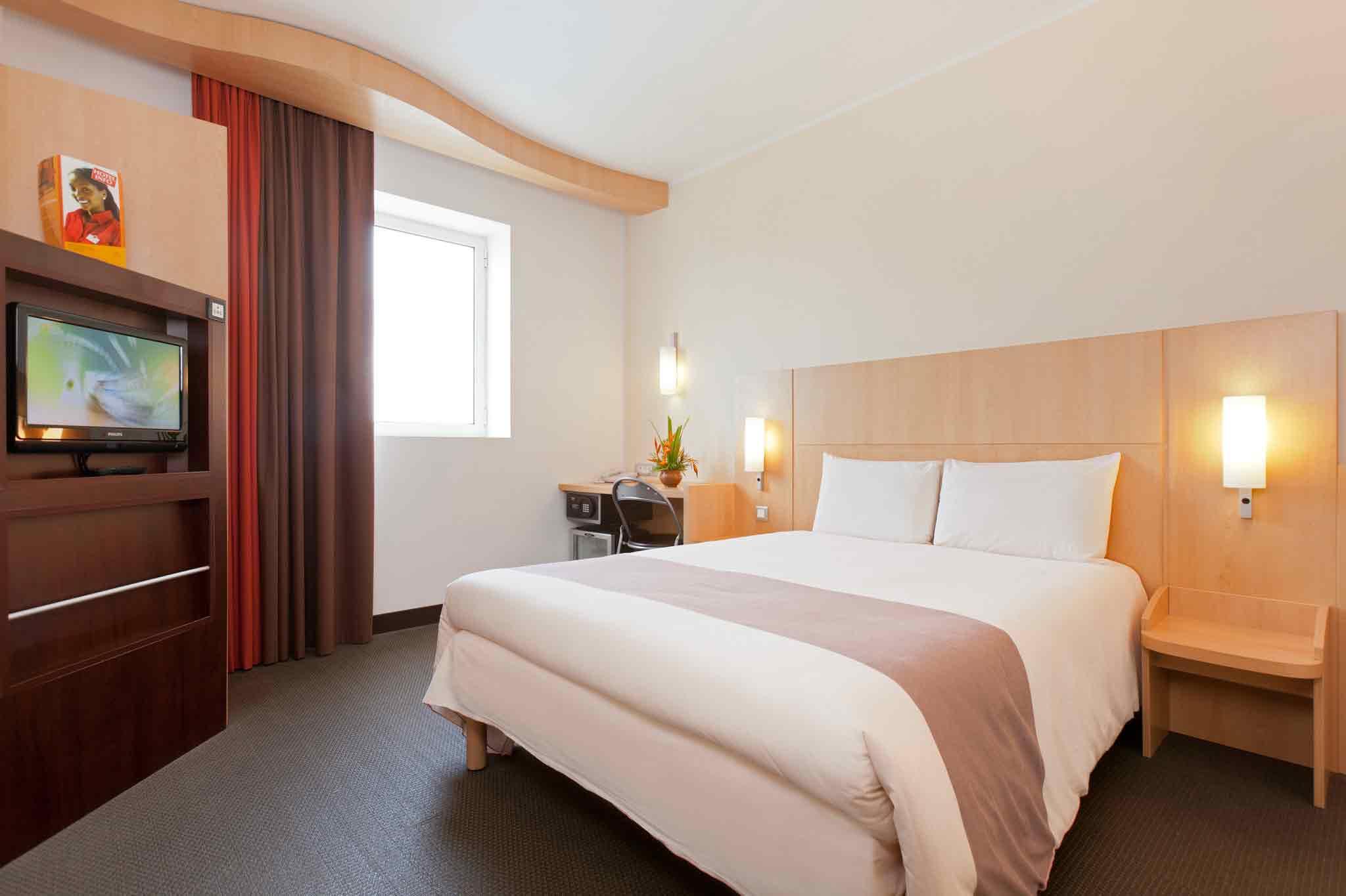 Ibis Malabo Hotel Buitenkant foto
